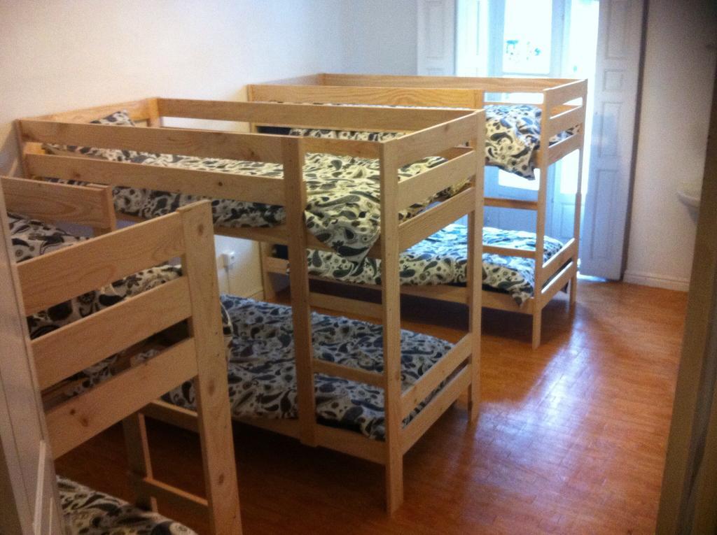 Albergue De Peregrinos La Bilbaina Santoña Szoba fotó